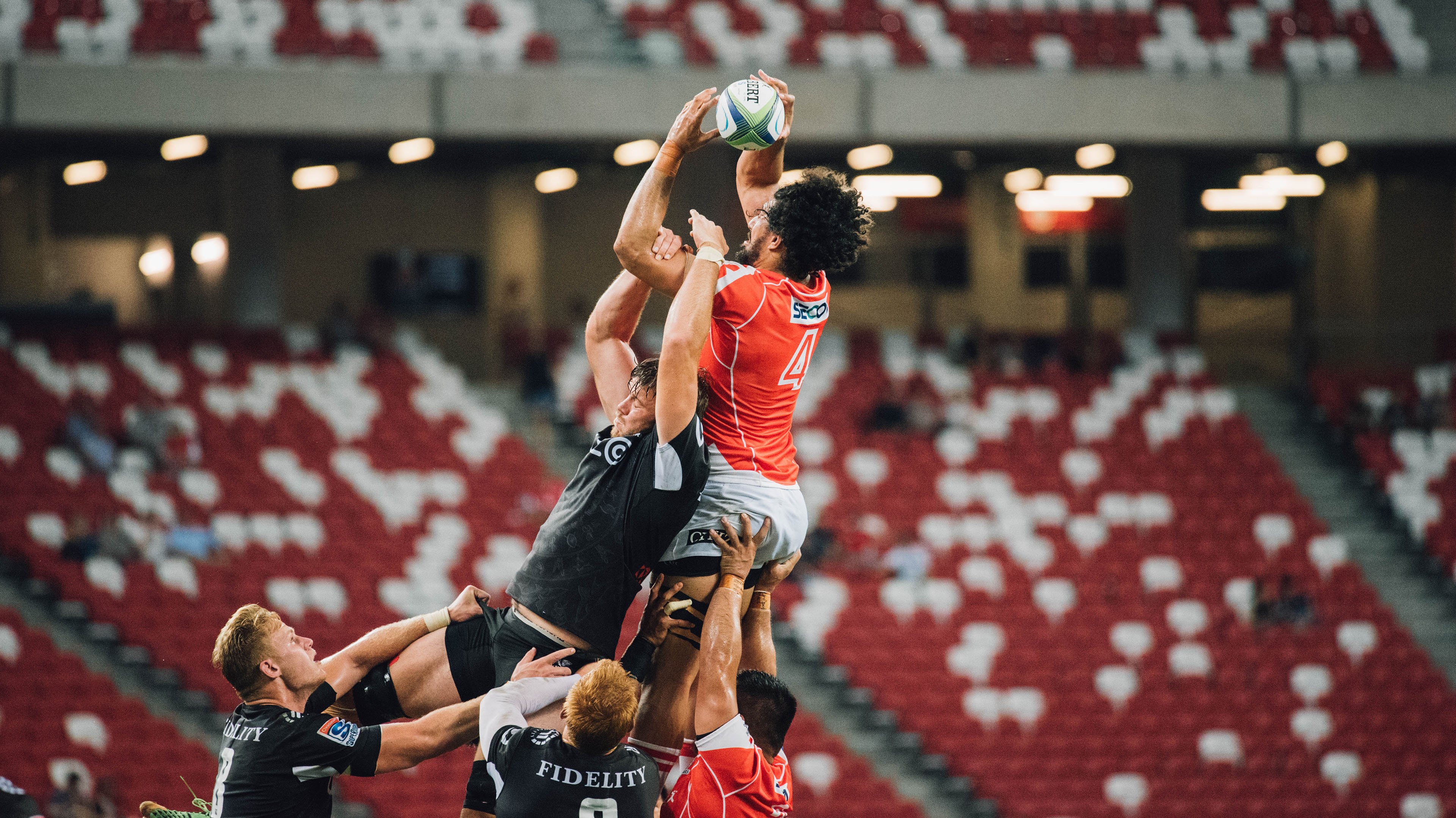 爱游戏电竞同步-_快船全员努力，追梦季后赛_，快船队集锦